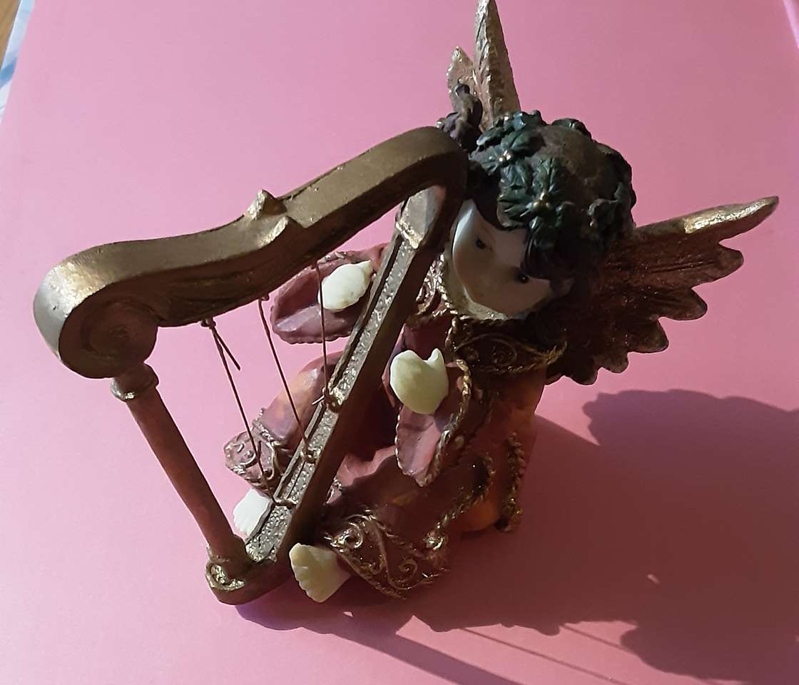 Anioł przy harfie puzzle online