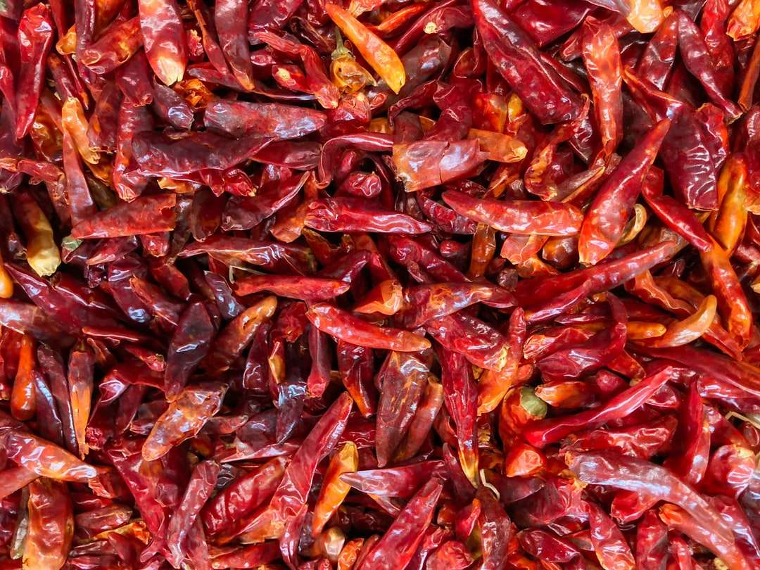 czerwona i żółta papryka chili puzzle online