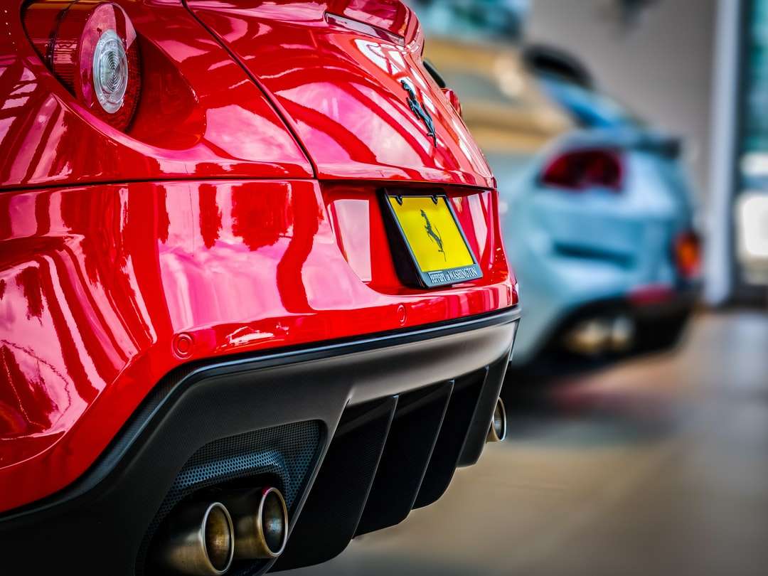czerwony pojazd Ferrari puzzle online