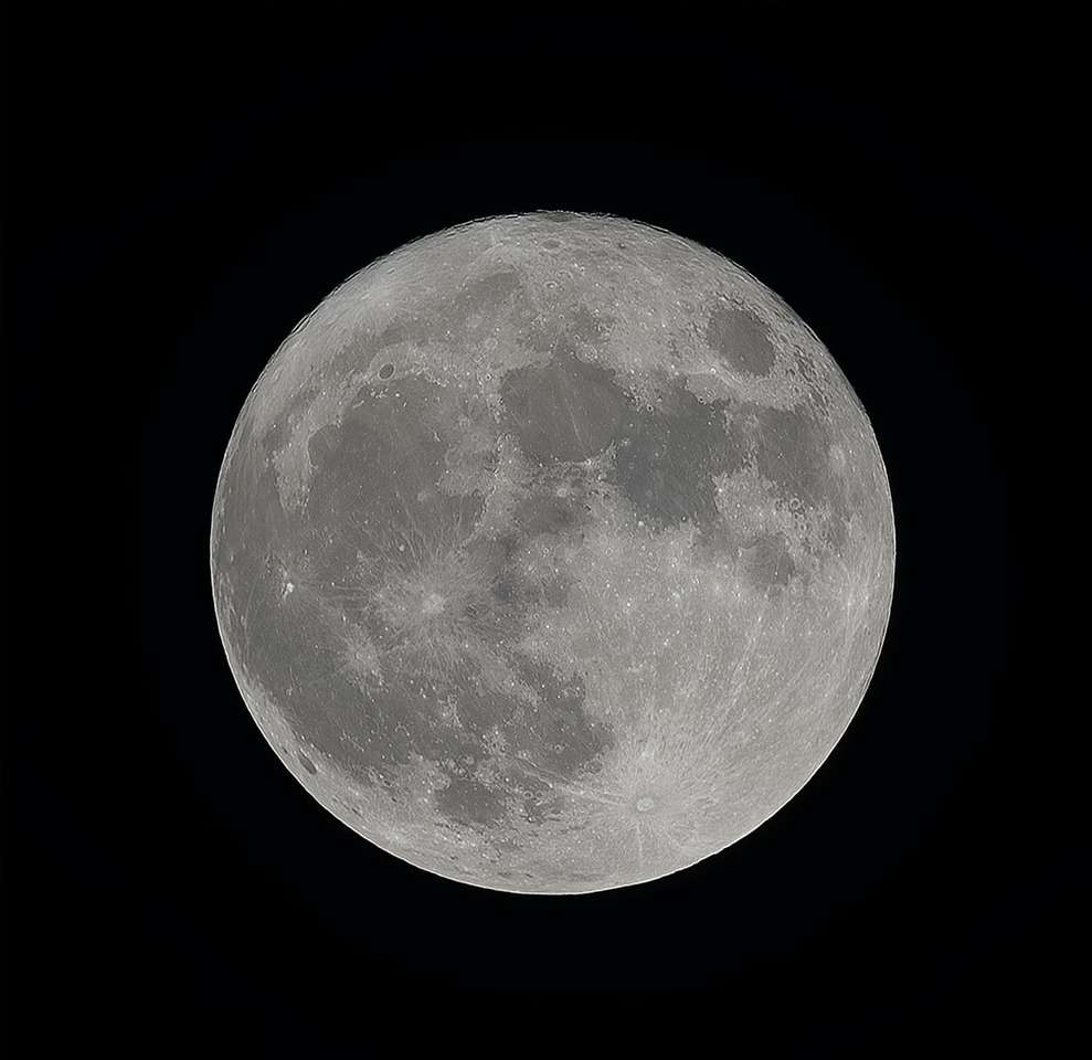 księżyc w pełni w ciemnym nocnym niebie puzzle online
