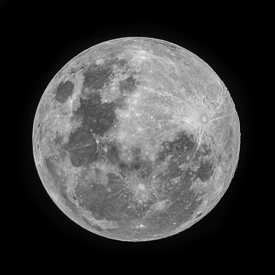 zdjęcie pełni księżyca w skali szarości puzzle online