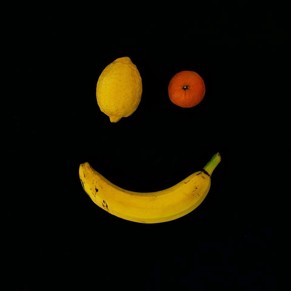 żółta limonka, pomarańczowy owoc i żółty banan puzzle online