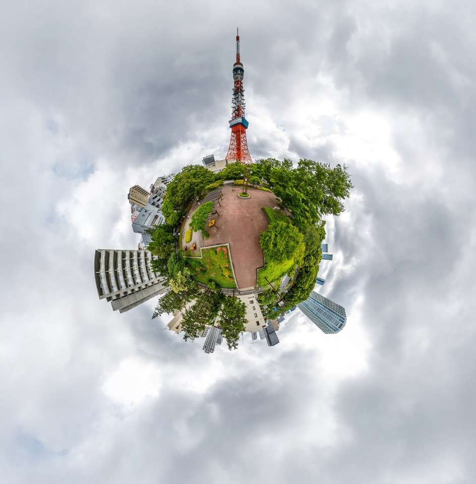 Tokyo Tower i miasto puzzle online
