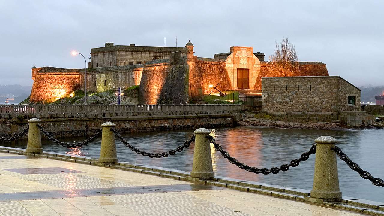 Miasto Coruna w Hiszpanii puzzle online