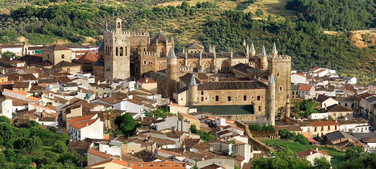 Miasto Estremadura w Hiszpanii puzzle online
