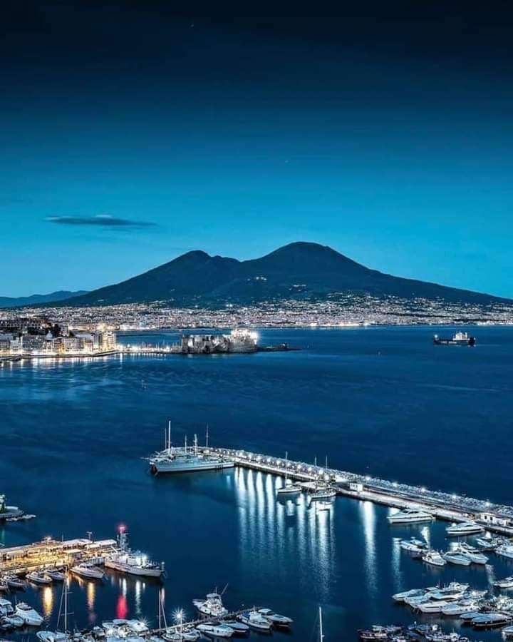 Zatoka Neapolitańska we Włoszech puzzle online