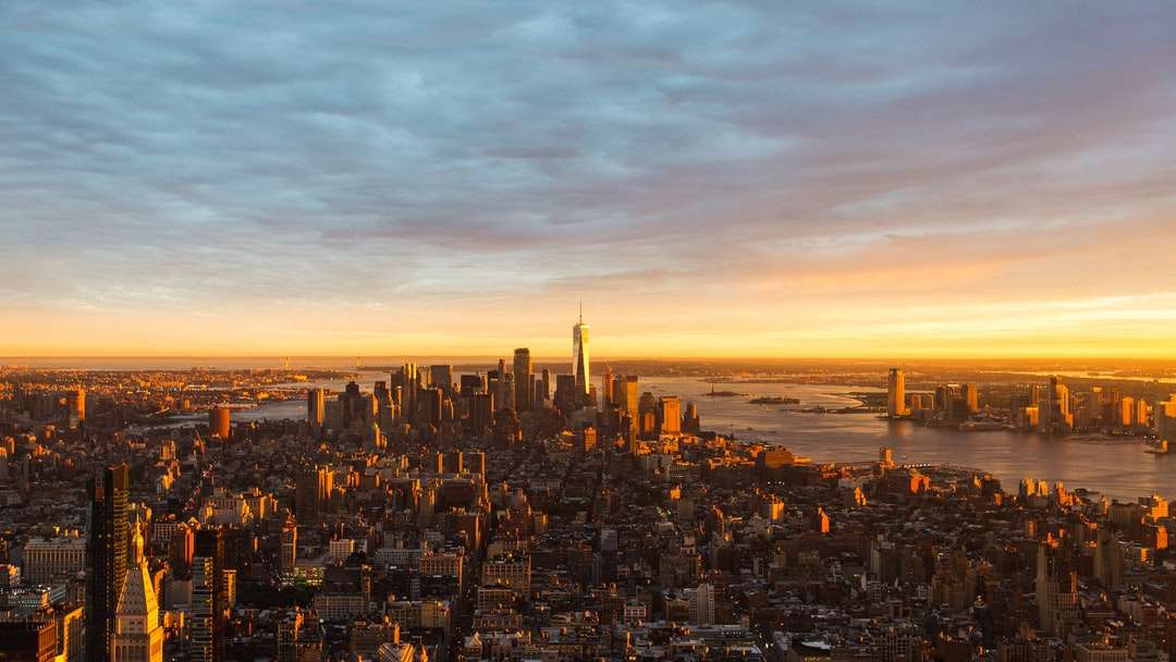 zdjęcia lotnicze krajobrazu miejskiego puzzle online