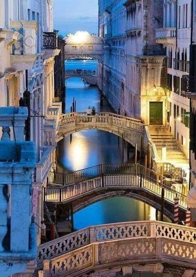 Wenecja Wiele mostów puzzle online