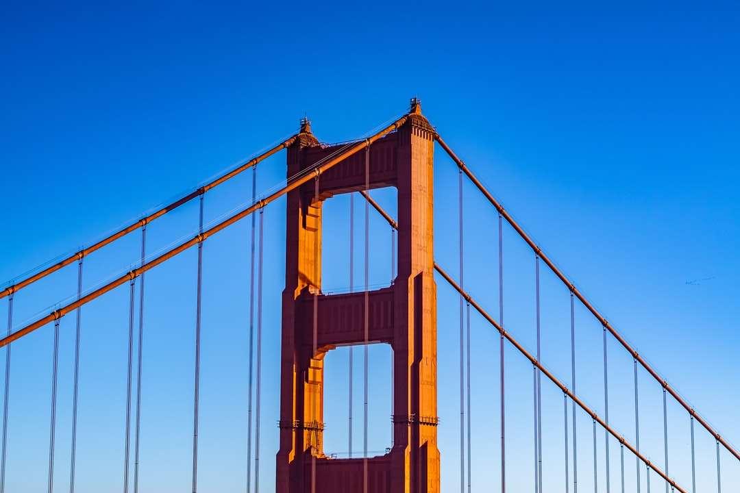 most golden gate pod błękitnym niebem w ciągu dnia puzzle online