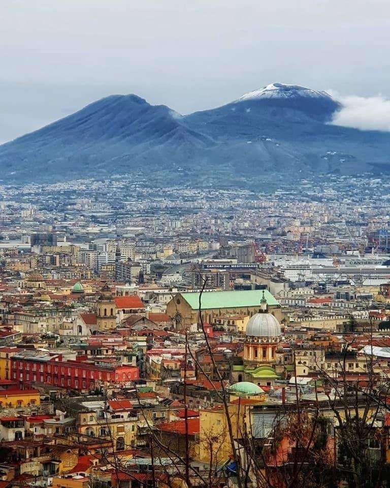 śnieg w Neapolu we Włoszech puzzle online