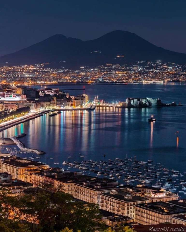 promenada w nocy Neapol Włochy puzzle online