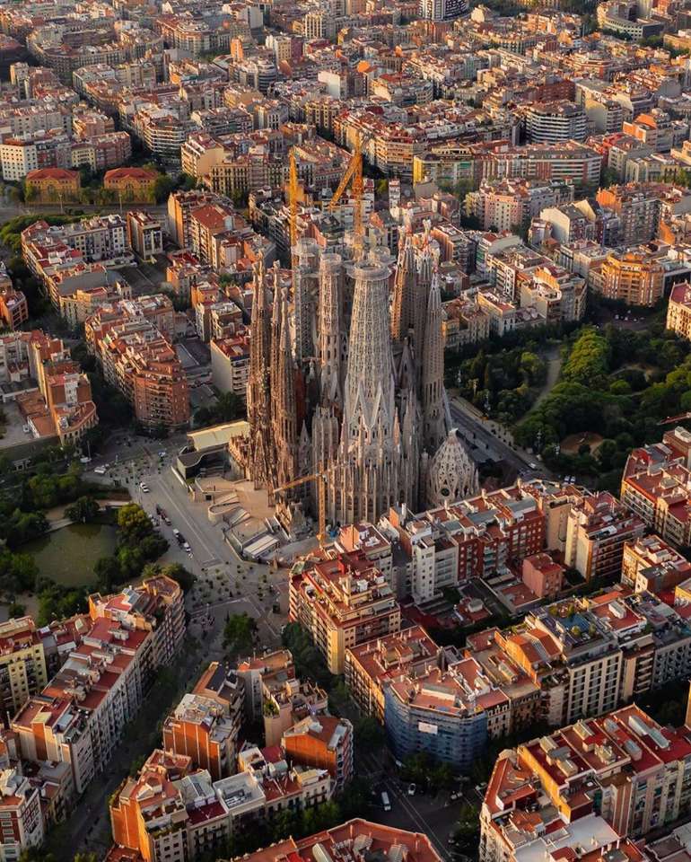 Barcelona puzzle online