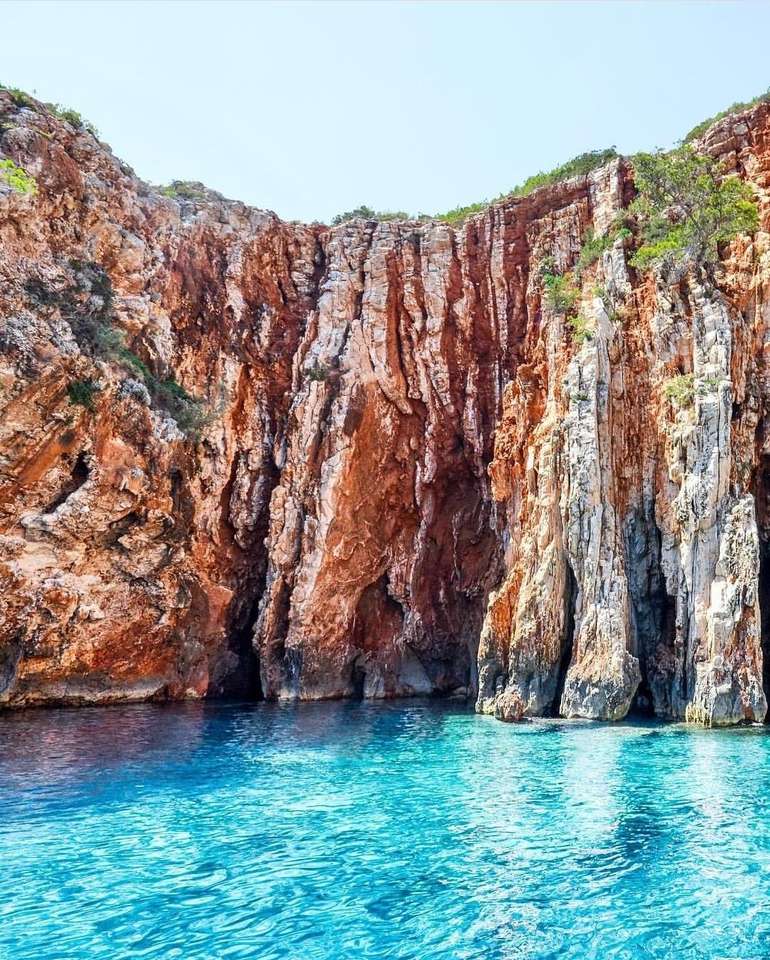 Krajobraz przybrzeżny wyspy Hvar w Chorwacji puzzle online