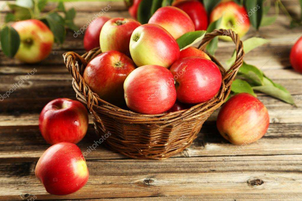 czerwone jabłka puzzle online