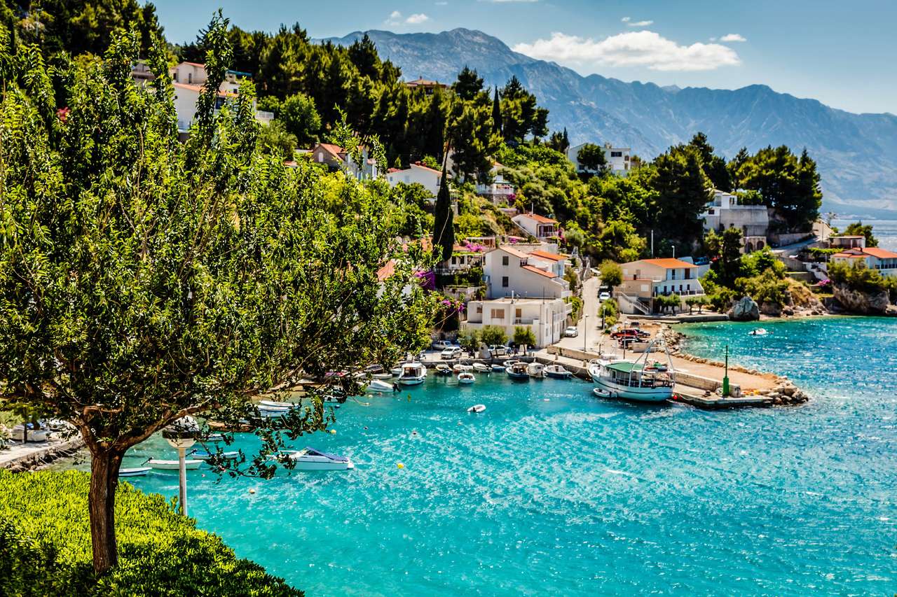 Wybrzeże w pobliżu Splitu w Chorwacji puzzle online