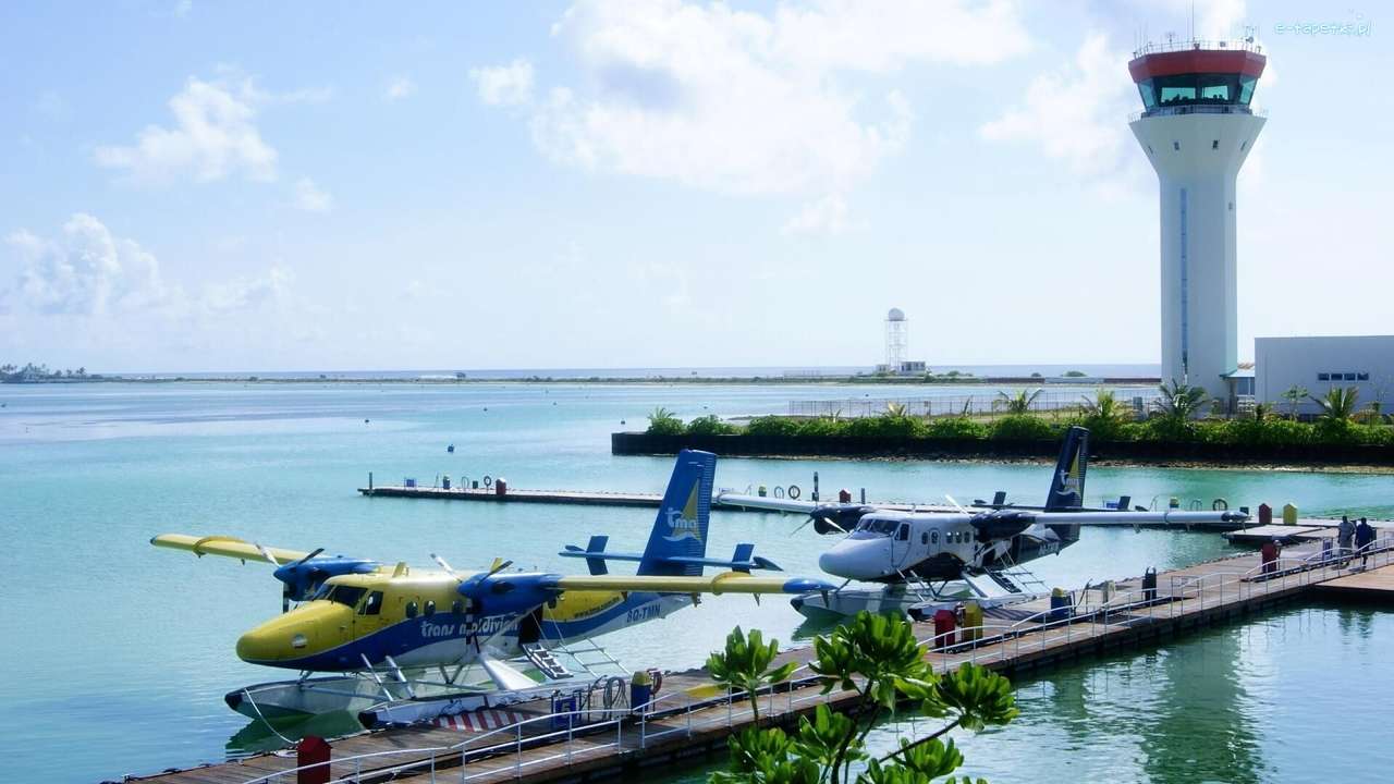 samoloty- lotnisko na malediwach puzzle online