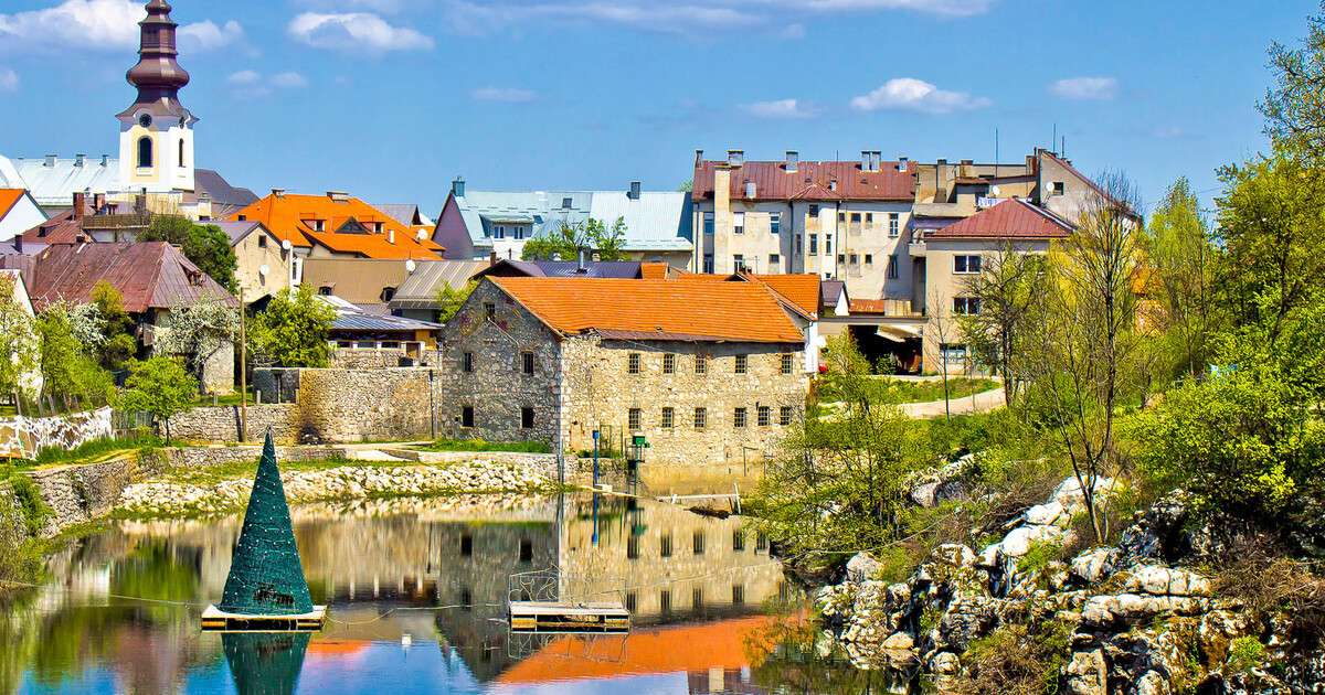 Miasto Gospic w Chorwacji puzzle online