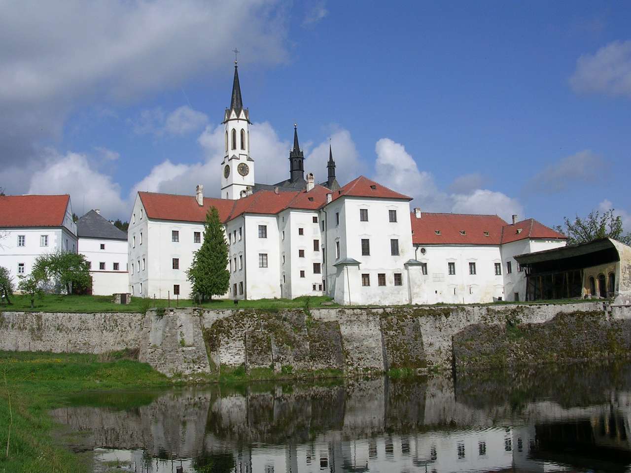 Zamek Vyssi Brod Chorwacja puzzle online
