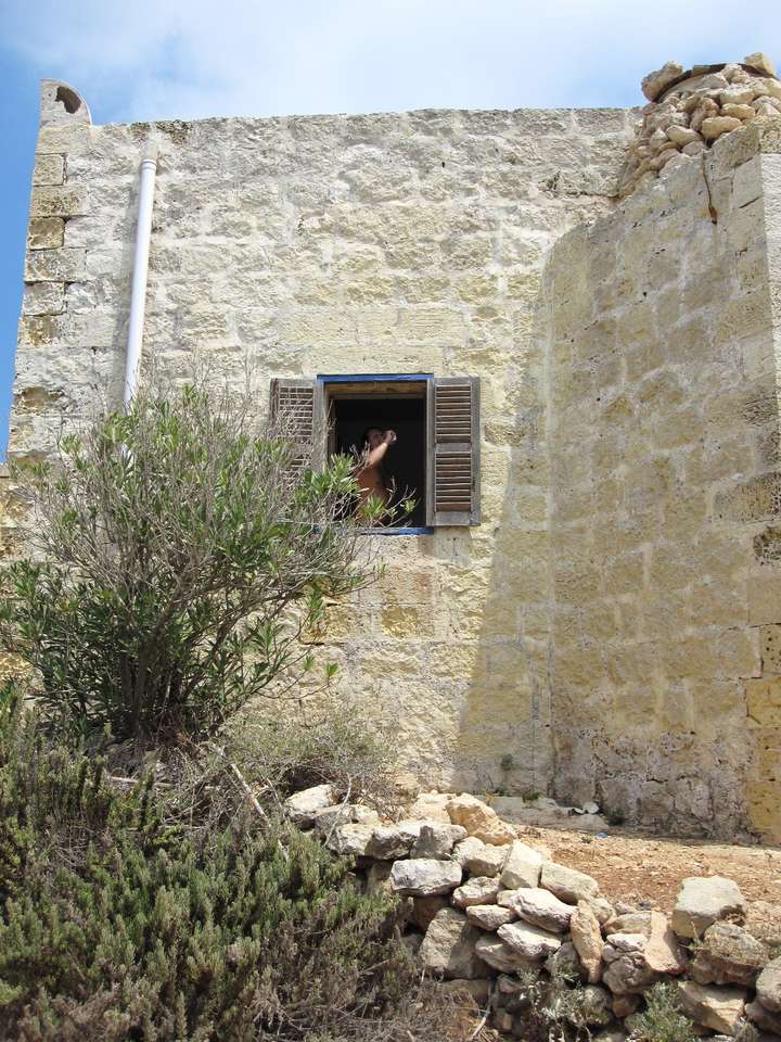 Opuszczony dom na Malcie puzzle online