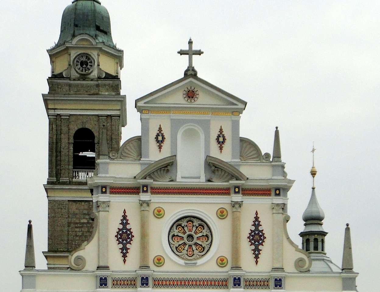Miejsce pielgrzymkowe Brezje Marian w Słowenii puzzle online