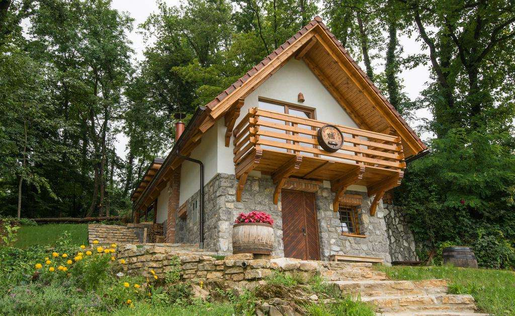 Dom wakacyjny Novo Mesto w Słowenii puzzle online
