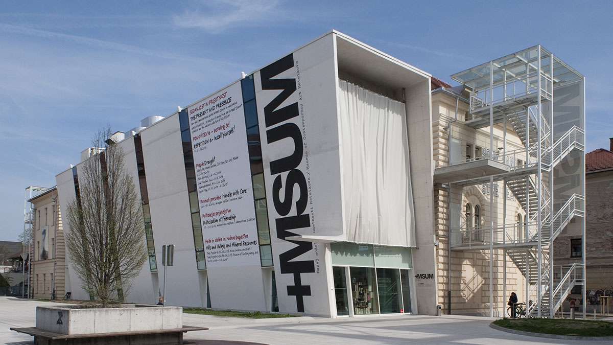 Muzeum Sztuki Współczesnej w Lublanie puzzle online
