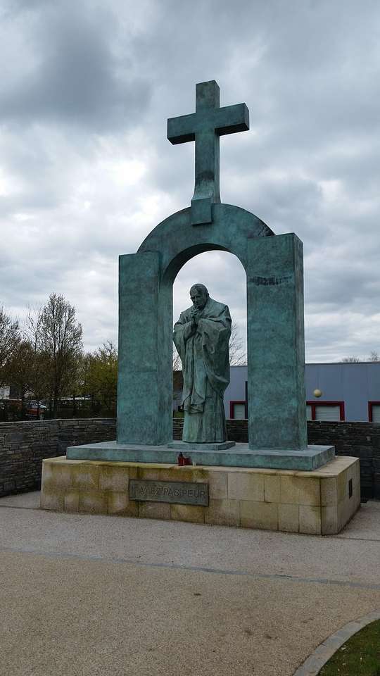 Pomnik Jana Pawła II w Ploërmel puzzle online