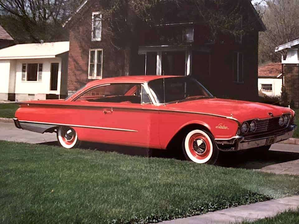 1960 Ford Starliner puzzle online