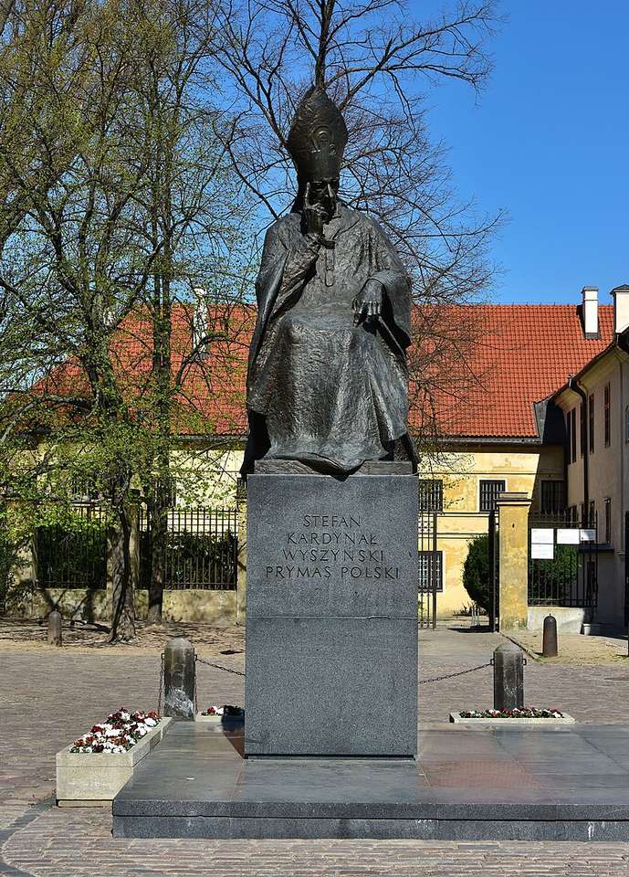 Паметникът на Стефан Вишински във Варшава пъзел
