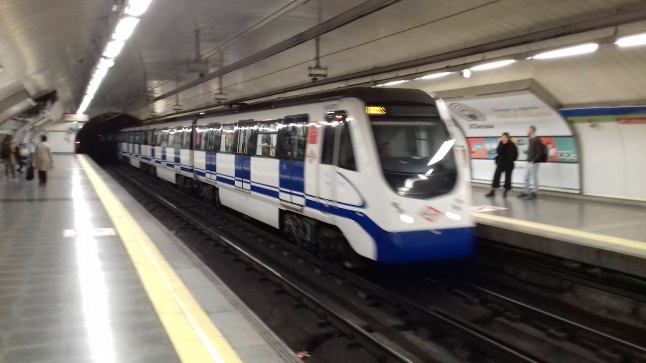 Metro w Madrycie puzzle online