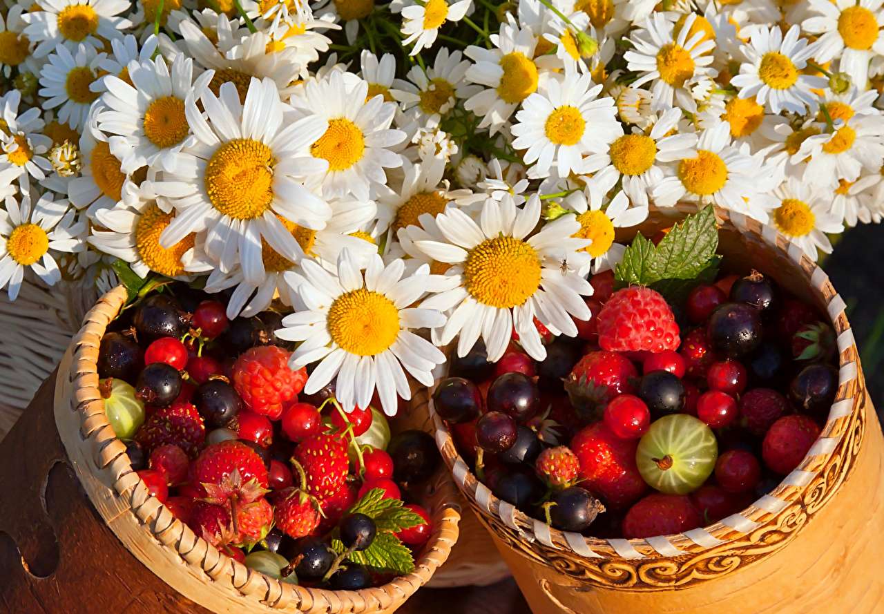 Kwiaty i owoce puzzle online