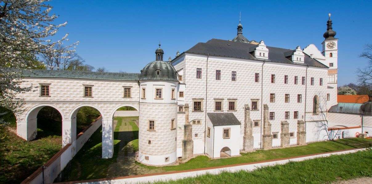 Zamek Pardubice w Czechach puzzle online