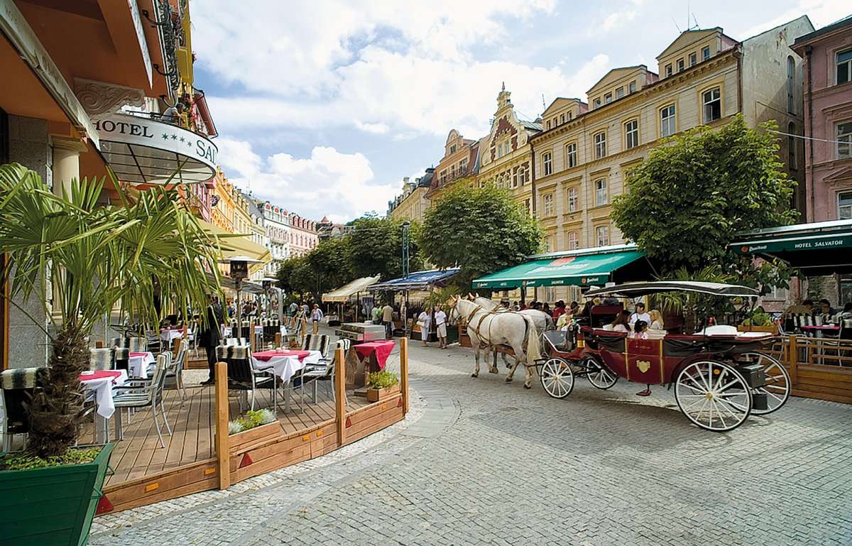 Karlovy Vary fürdő a Cseh Köztársaságban kirakós játék