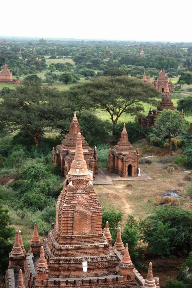Bagan, a million temples puzzle