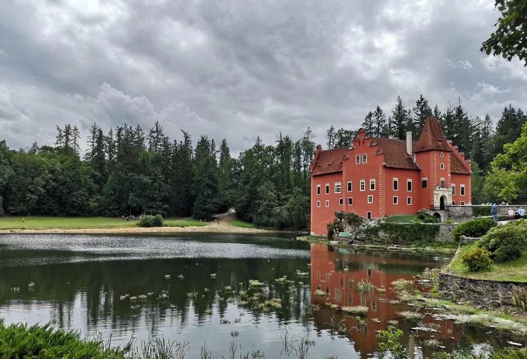 Zamek w Czechach Południowych puzzle online