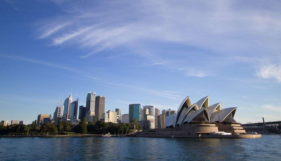 Opera w Sydney w Australii w ciągu dnia puzzle online