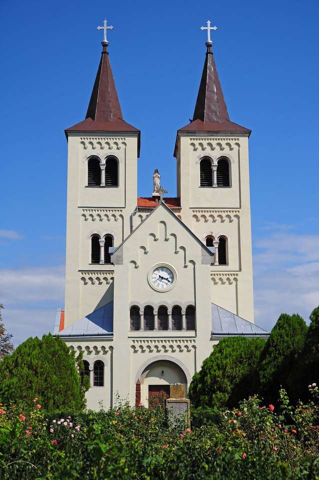 Kościół Bina na Słowacji puzzle online