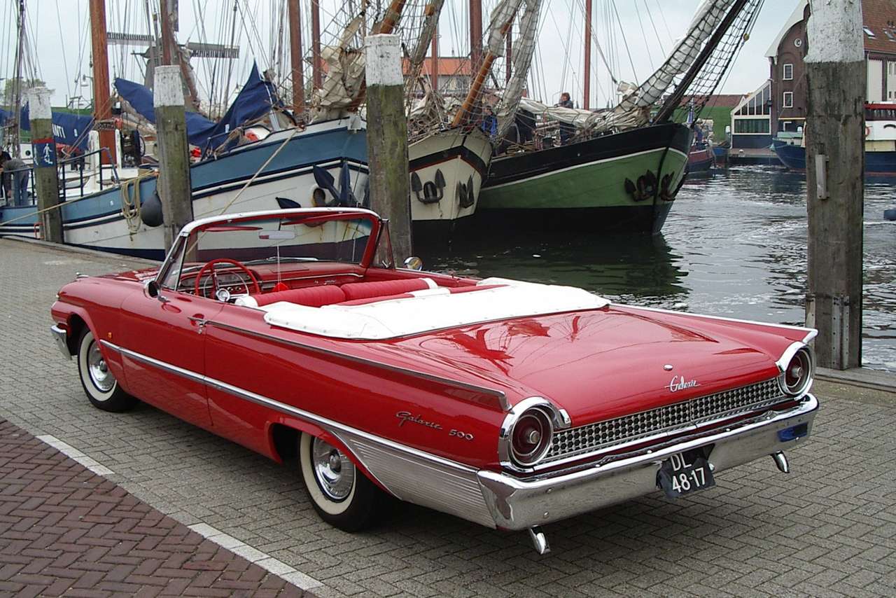 1961 Ford Galaxie 500 Sunliner puzzle online