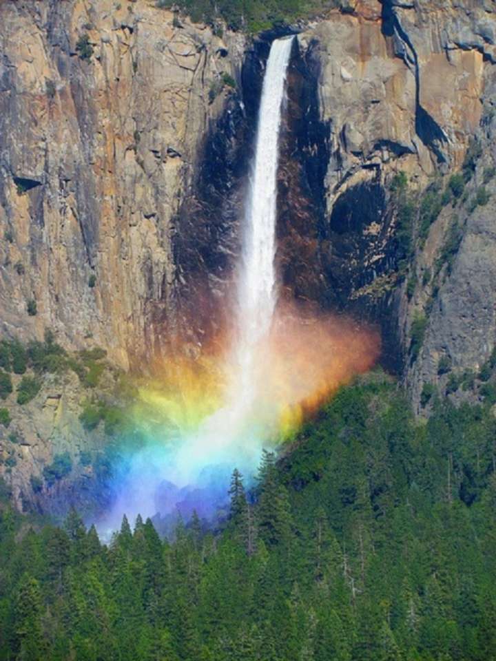 Water Rainbow w Parku Narodowym Yosemite puzzle online