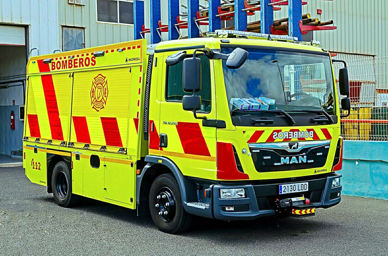 Hiszpański wóz strażacki puzzle online