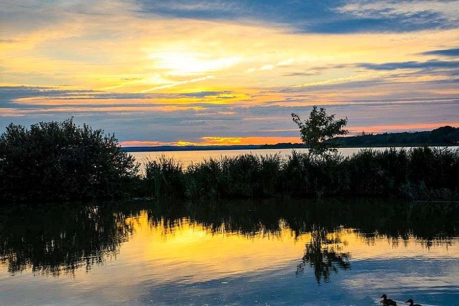 Nastrojowe zdjęcie nad jeziorem Balaton na Węgrzech puzzle online