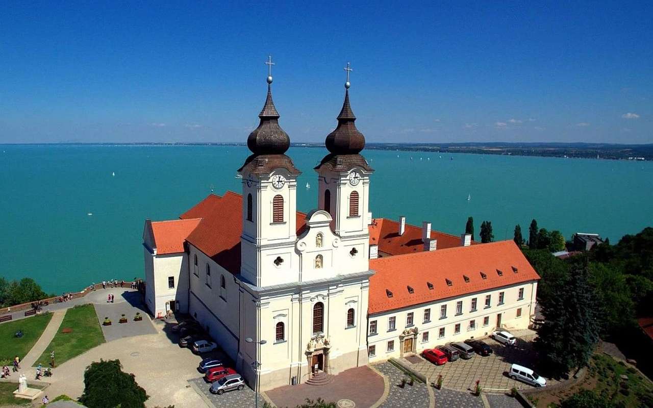 Tihany nad jeziorem Balaton na Węgrzech puzzle online