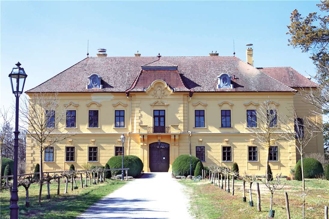 Zamek Eckartsau na Węgrzech puzzle online