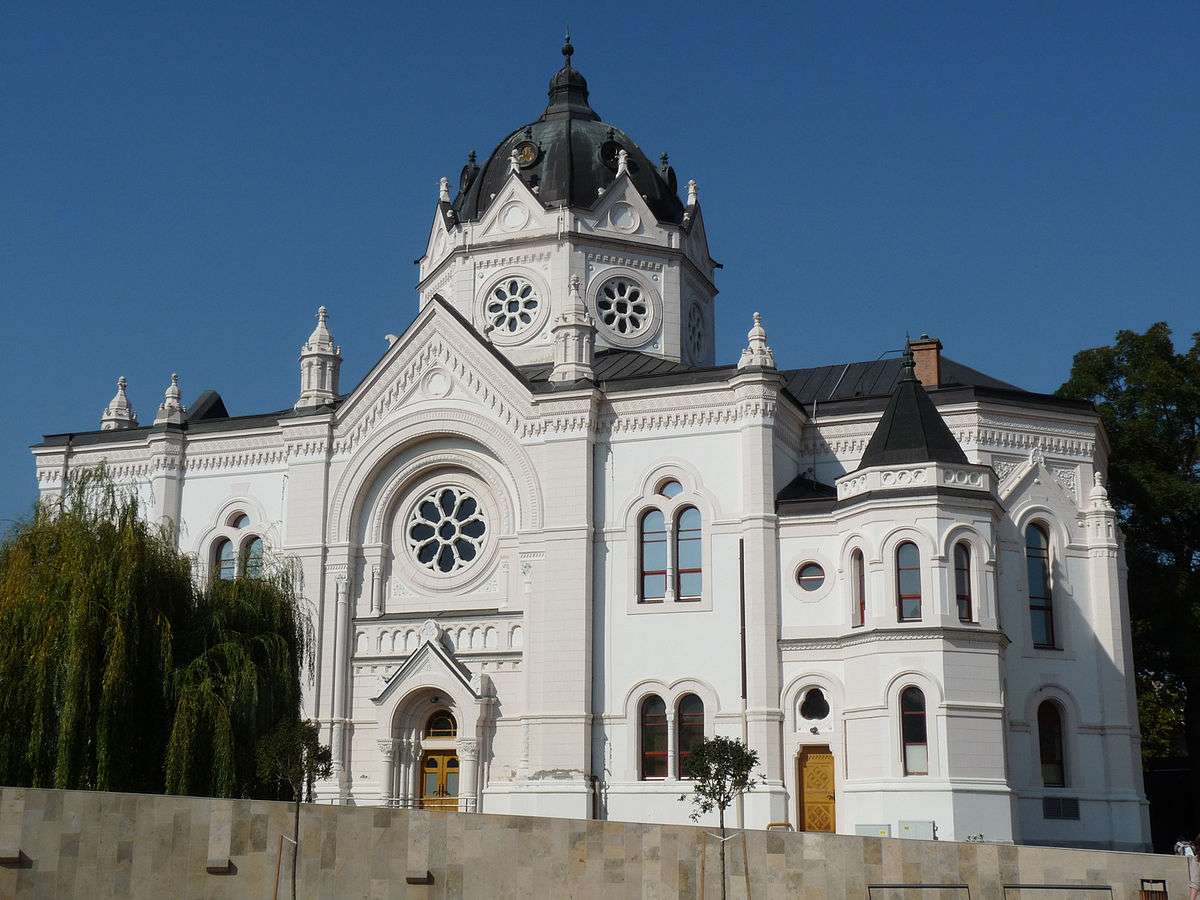 Synagoga Szolnok na Węgrzech puzzle online