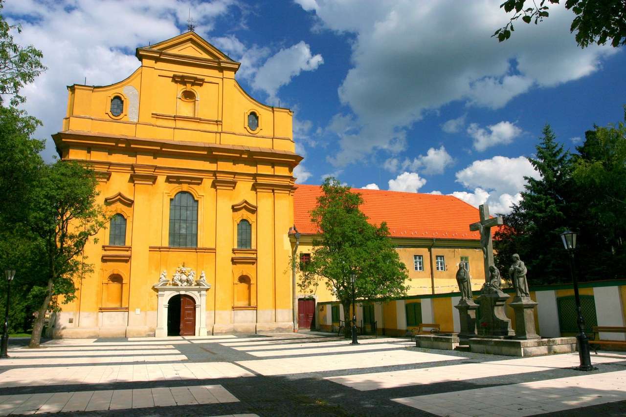 Igreja Szolnok na Hungria quebra-cabeça