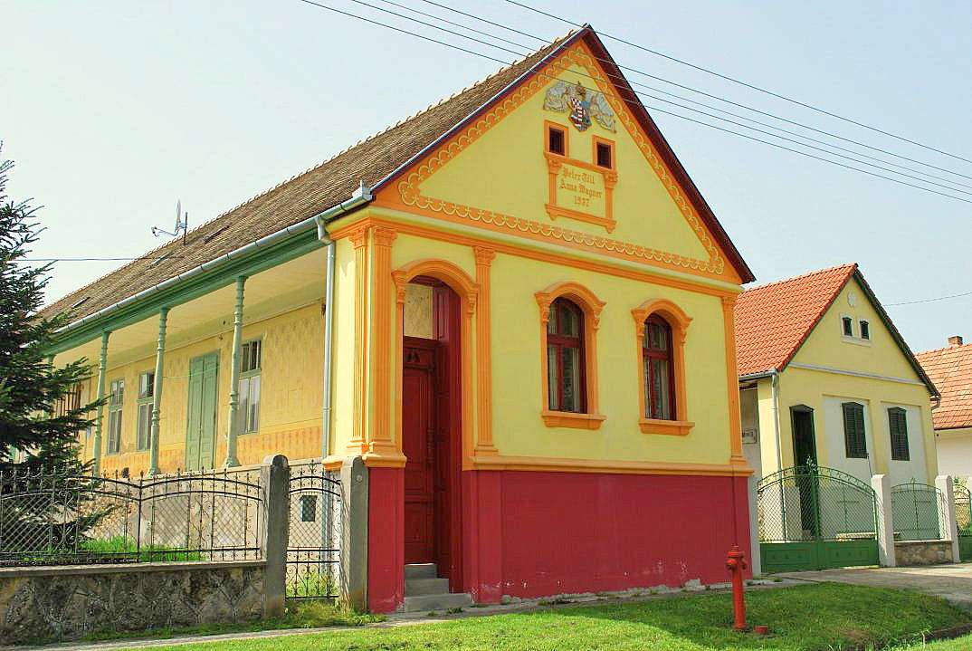 Kolorowe domy w Feked na Węgrzech puzzle online