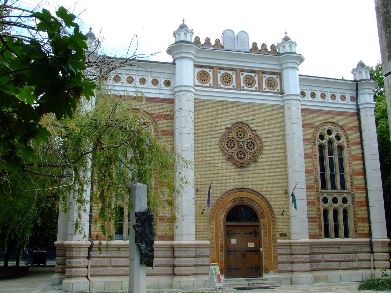Synagoga Szekszarda na Węgrzech puzzle online