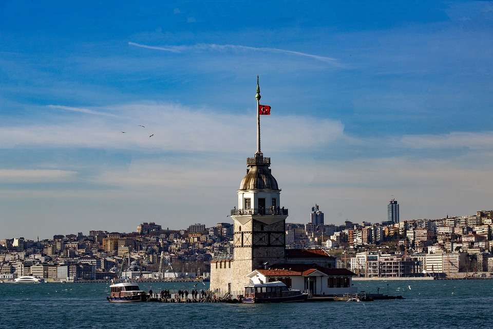 wieża- budynek w instambule- turcja puzzle online