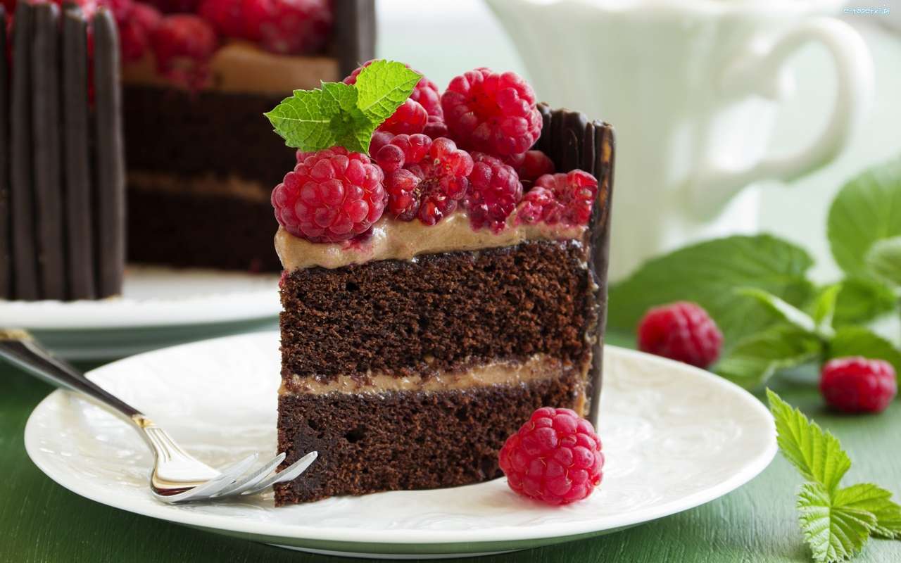 pastel de chocolate con frambuesas rompecabezas