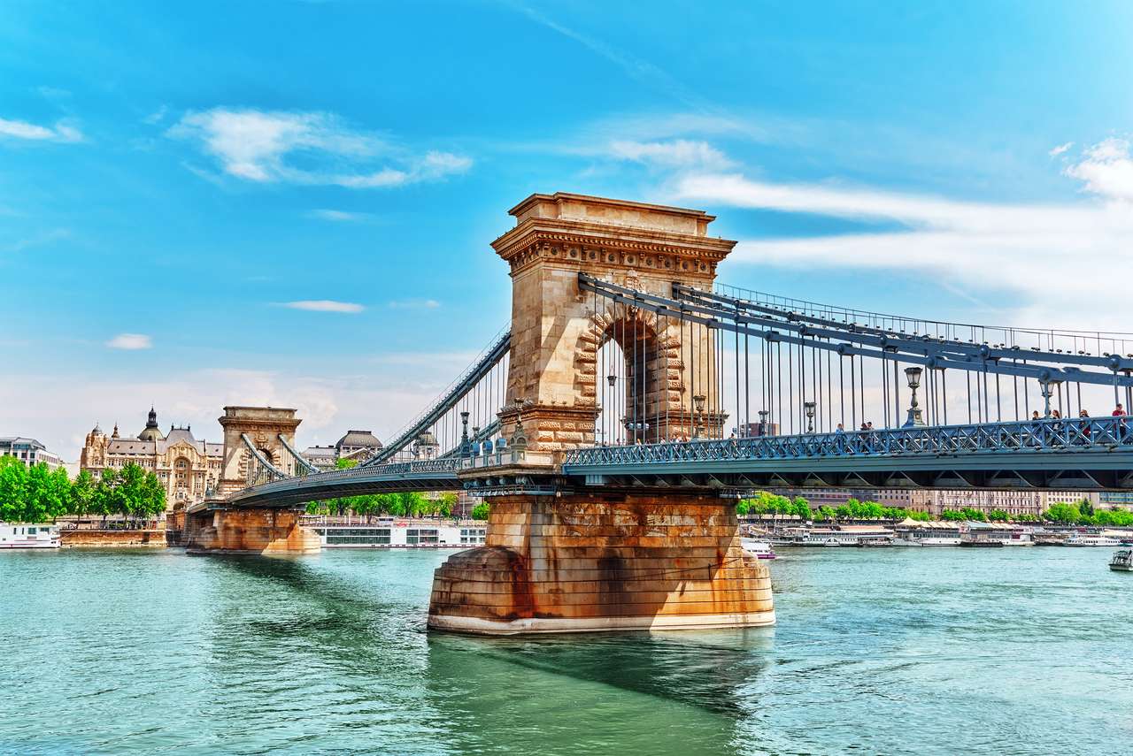 Most Łańcuchowy w Budapeszcie na Węgrzech puzzle online